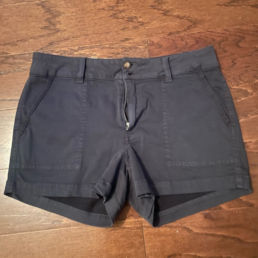 Buckle BKE Peyton MidRise Navy Shorts, NWT